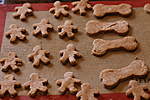 Click image for larger version

Name:	DOGGY TREATS GINGERBREAD.jpg
Views:	47
Size:	50.0 KB
ID:	3740